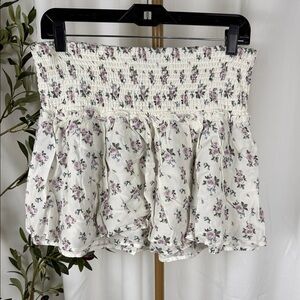 NWT Hollister Smocked Waist Tiered Mini Skort with Lavender Rose Print Sz L (B5)